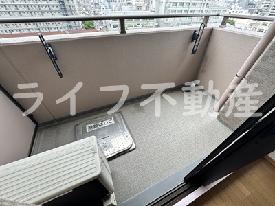 バルコニー　お洗濯にも便利なバルコニー付き