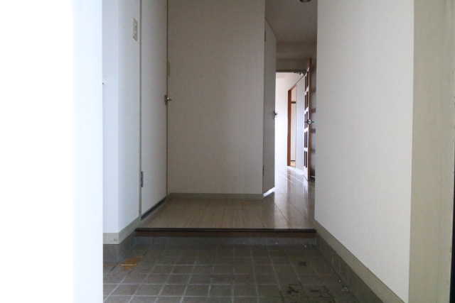 玄関　※別室の参考写真の為、現況優先です。