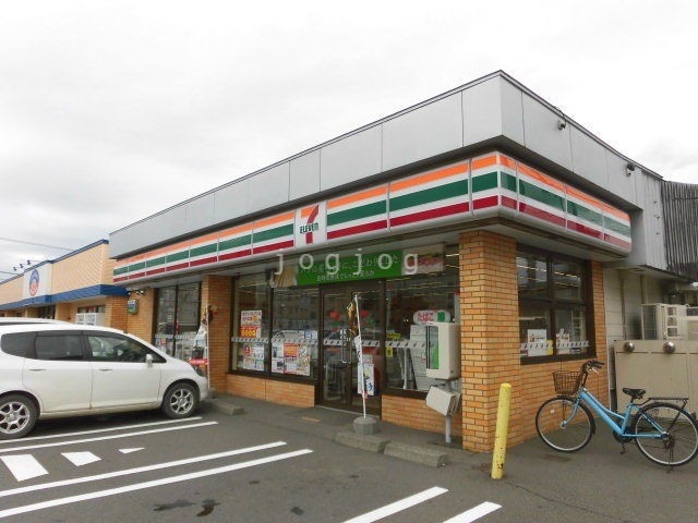 コンビニ　セブンイレブン千歳自由ケ丘店（コンビニ）まで1235m
