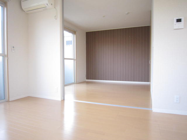 その他部屋・スペース　洋室も南向き