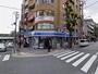 コンビニ　ローソン 六甲道北店（コンビニ）まで320m