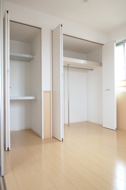 収納　たっぷり収納できるクローゼットでお部屋すっきり◎