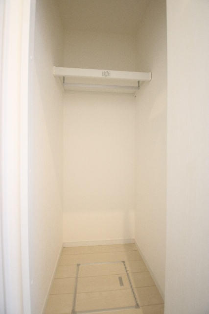 収納　同建物内別室の参考写真です