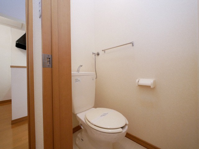 トイレ　おトイレにウォシュレット付けませんか？？※当店で販売中♪
