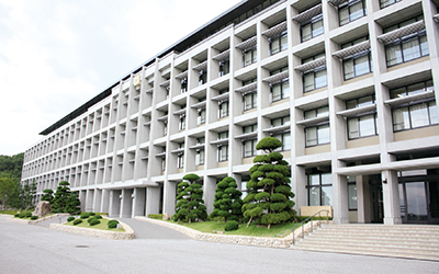 中学校　六甲学院中学校（中学校）まで2074m