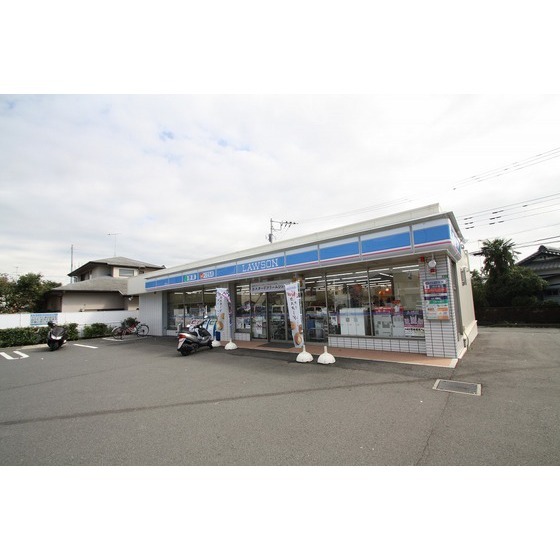コンビニ　ローソン厚木妻田西一丁目店（コンビニ）まで144m
