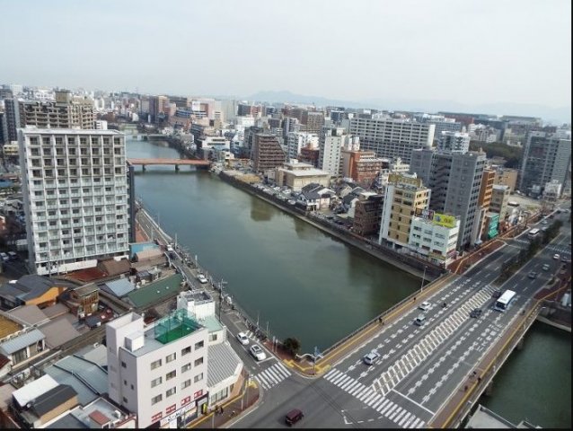 バルコニー　日当たりの良いバルコニーです！