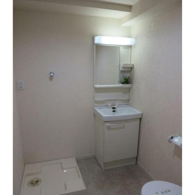 洗面設備　※同仕様写真含む