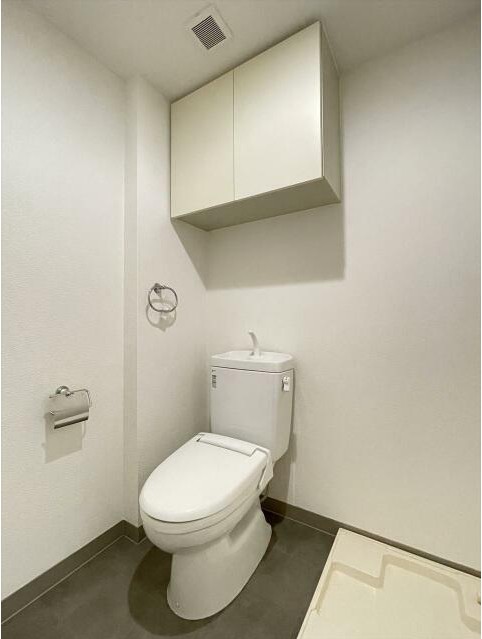 その他　落ち着いた色調のトイレです♪