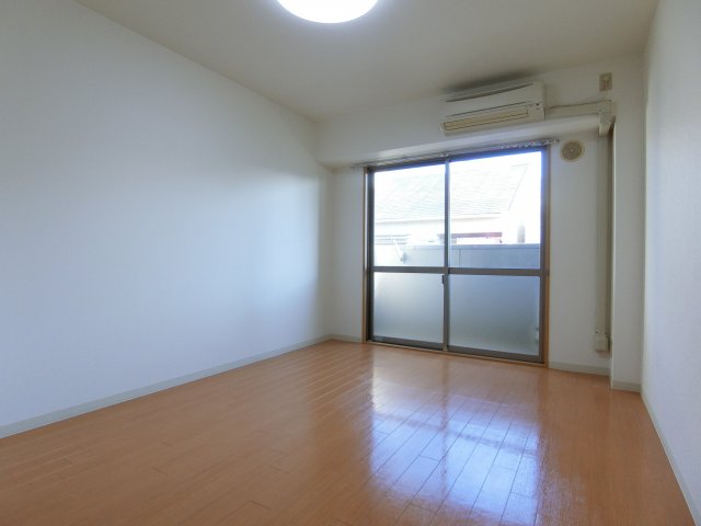 居室・リビング　別部屋写真