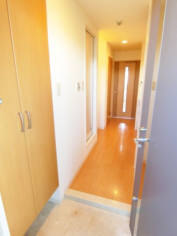 玄関　別部屋写真
