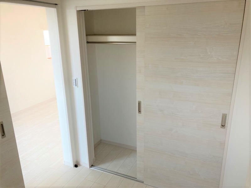 収納　※別部屋写真、現況優先