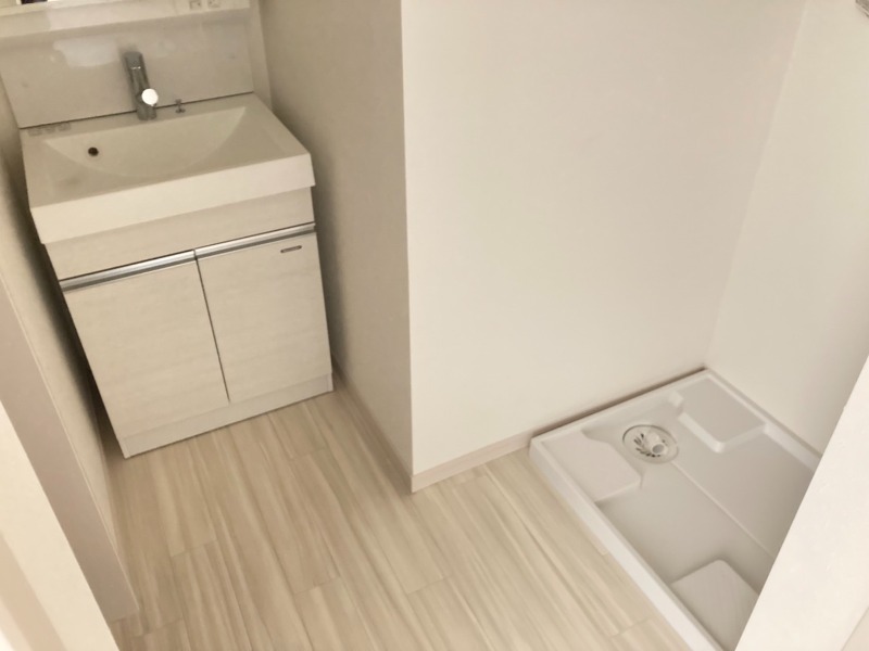 洗面設備　※別部屋写真、現況優先