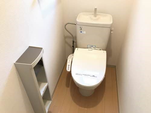 トイレ　温水洗浄暖房便座トイレです！