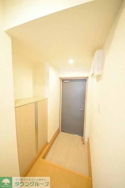 玄関　玄関収納あります
