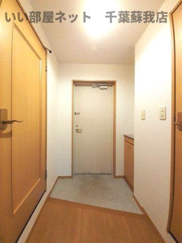 玄関　収納もある玄関です