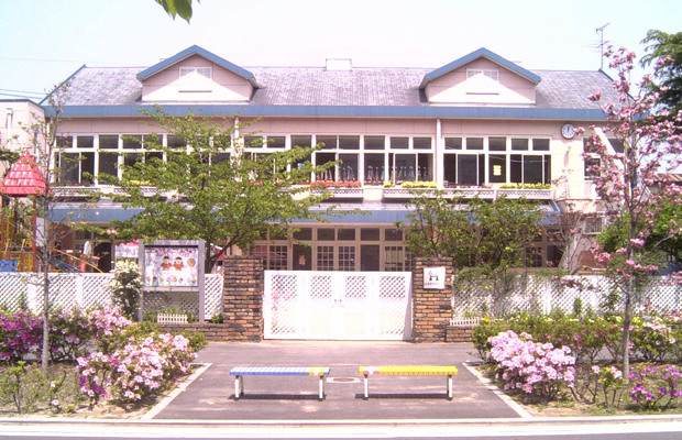 幼稚園・保育園　浜町幼稚園（幼稚園・保育園）まで299m