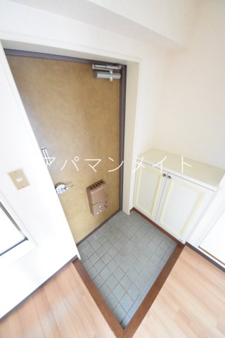 玄関　シューズボックス付き！