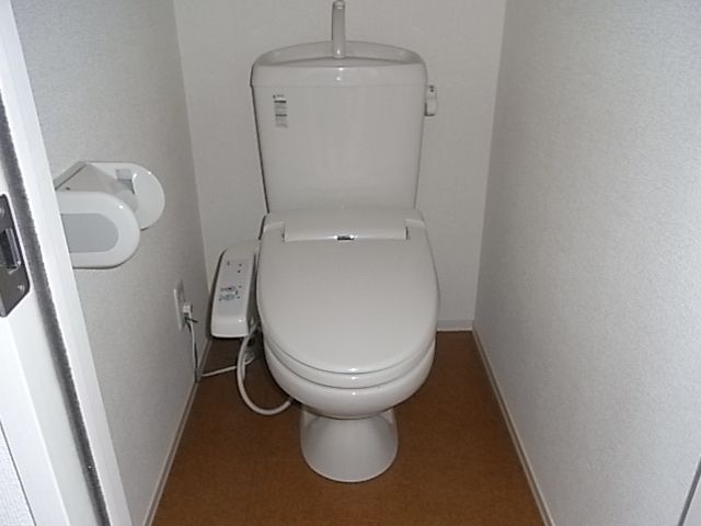 トイレ　☆ウォシュレット付き☆