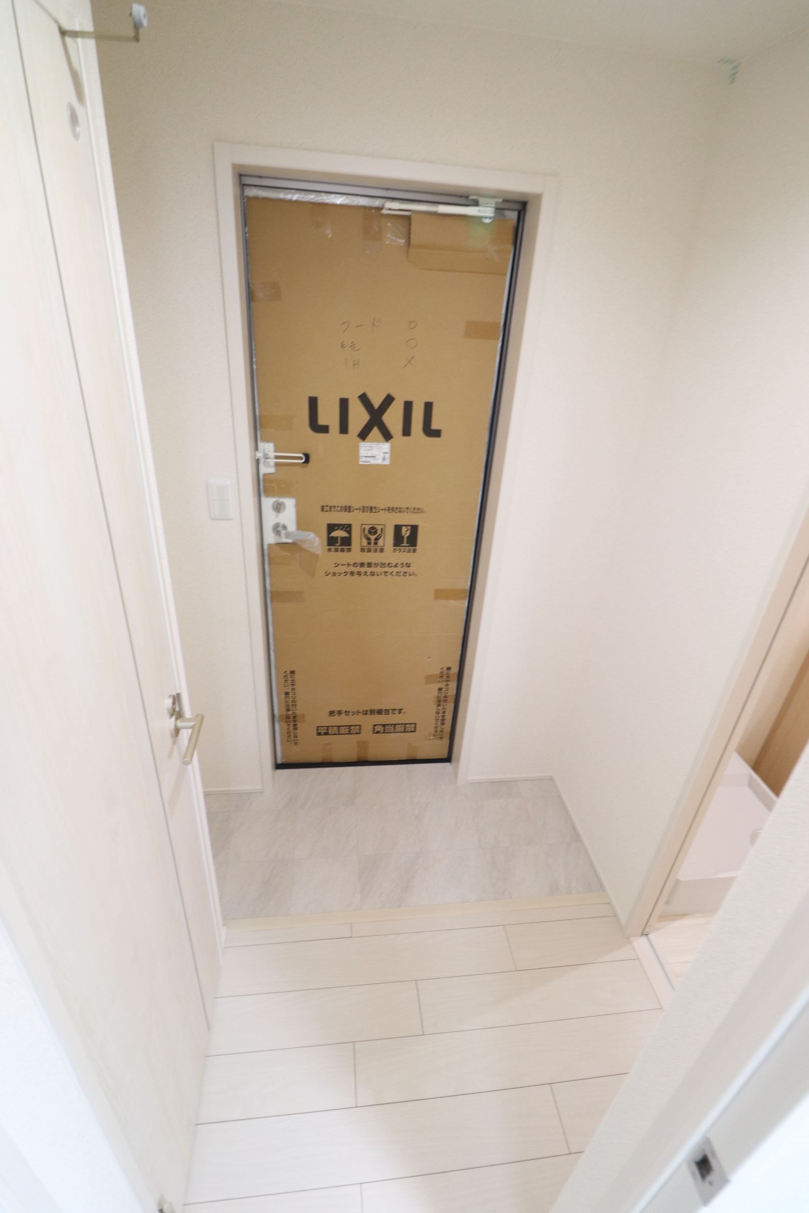 玄関　玄関口