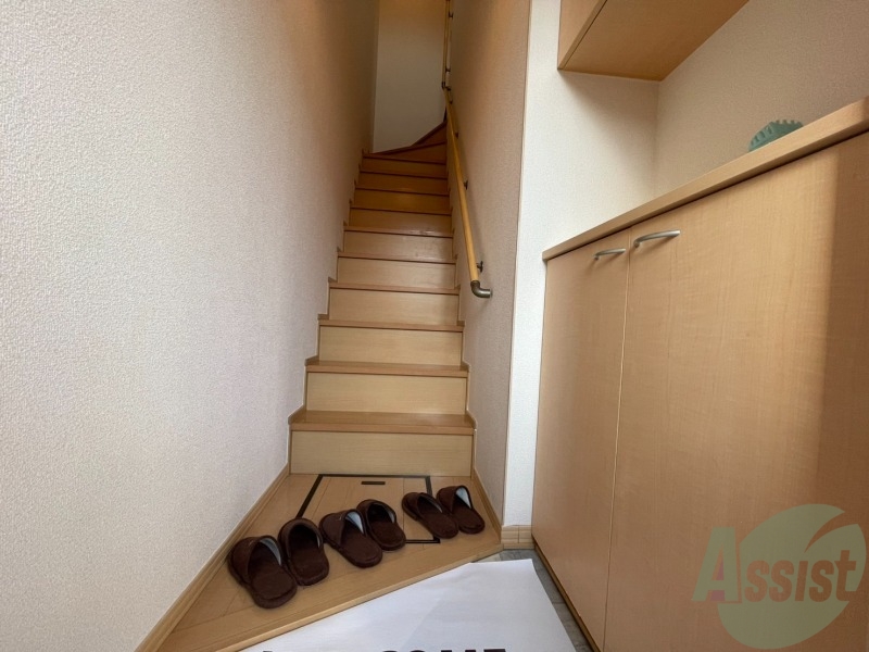 玄関　玄関からの風景です。広々としていいですね。