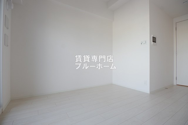その他部屋・スペース　別角度からの洋室です！