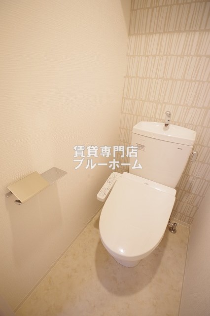 トイレ　温水洗浄便座付きのトイレです！