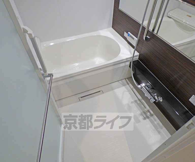 バス・シャワールーム　お風呂です。