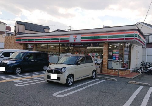 コンビニ　セブンイレブン　上大市５丁目店（コンビニ）まで421m