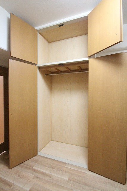 収納　同物件別号室の写真です。