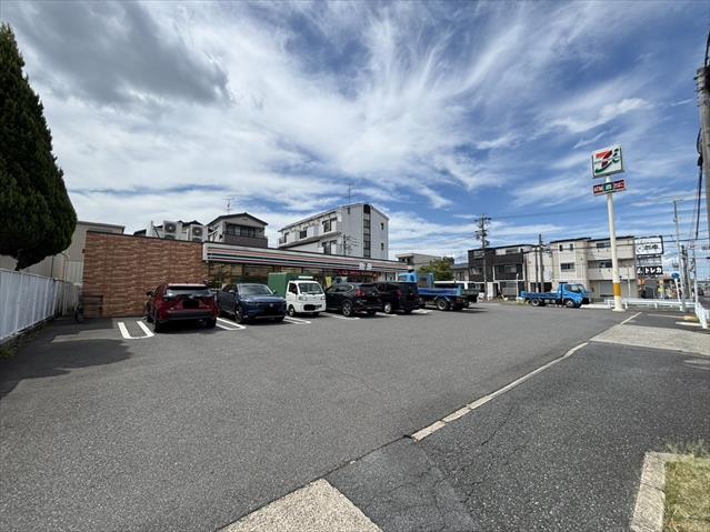 コンビニ　セブン－イレブン名古屋剣町店（コンビニ）まで486m