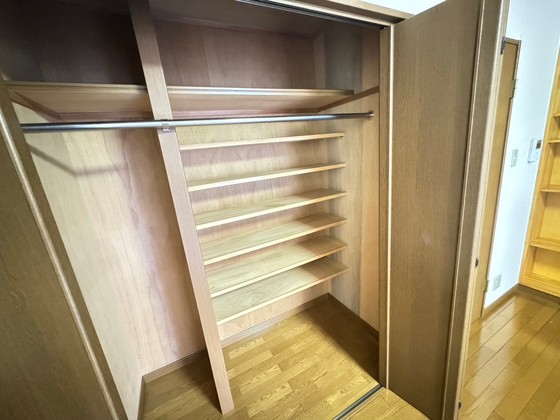 収納　※別部屋の写真です