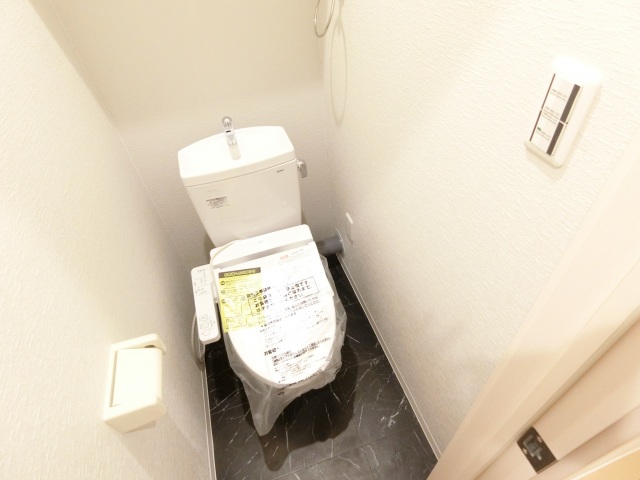 トイレ　類似物件になります。