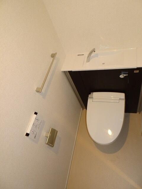 トイレ　コンパクトで使いやすいトイレです