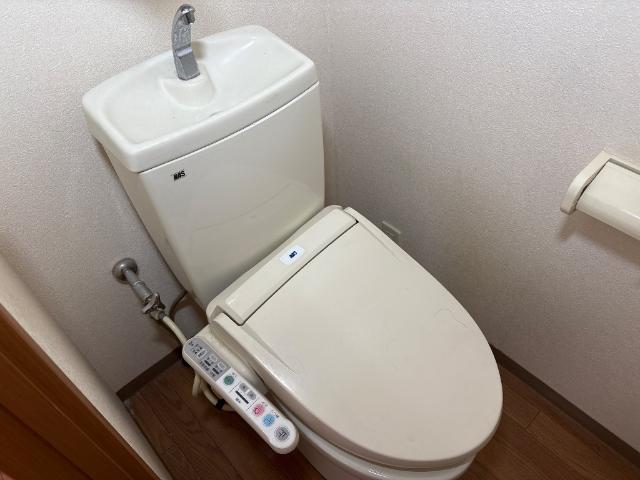 トイレ　シャワー付トイレ