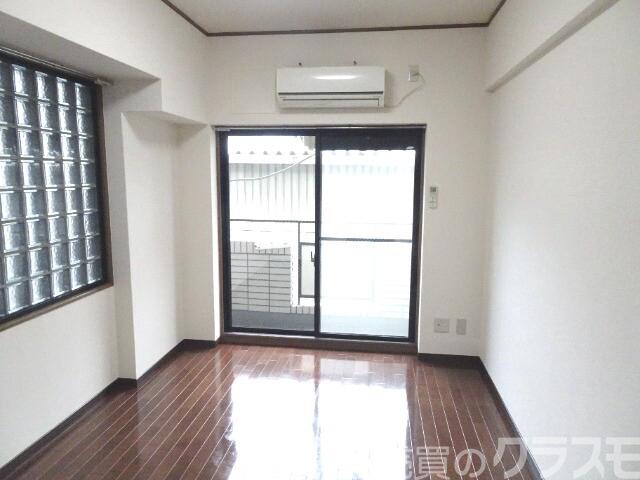 居室・リビング　明るいお部屋です♪