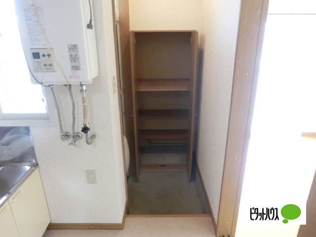 玄関　同タイプ室内