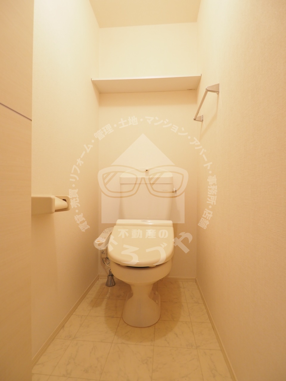 トイレ　トイレは人気設備のウォシュレットを完備しています