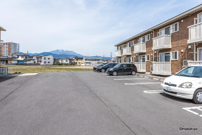 駐車場　駐車場