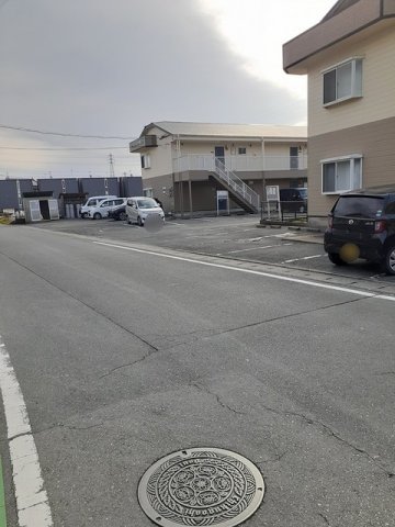駐車場　駐車スペースもあります