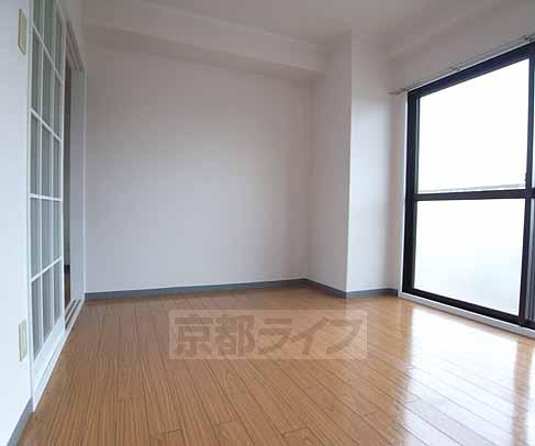 居室・リビング　明るいお部屋です。