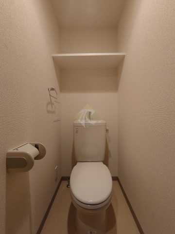トイレ　リリエンベルグ弐番館