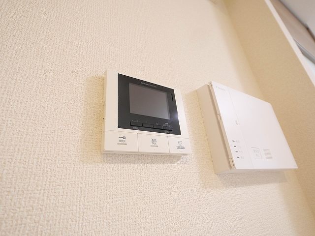 セキュリティ　モニター付きインターホンです