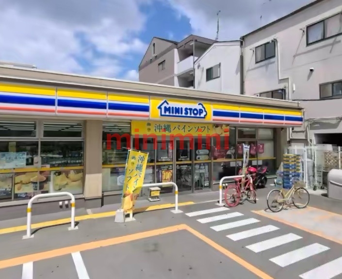 コンビニ　ミニストップ東淀川豊里4丁目店（コンビニ）まで156m