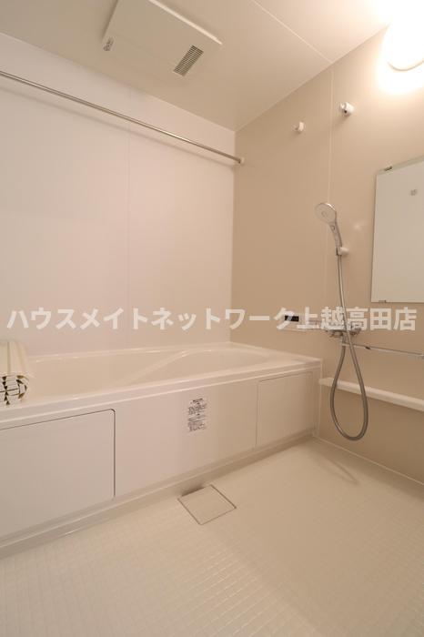 バス・シャワールーム　浴室１坪（追焚機能付）