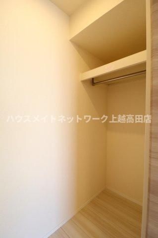 収納　ウォークインクローゼット