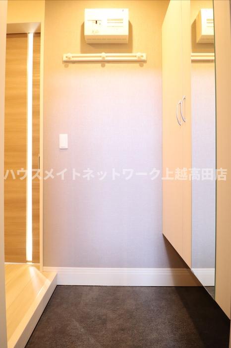 玄関　玄関