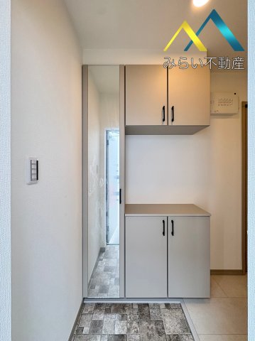 玄関　自社撮影写真