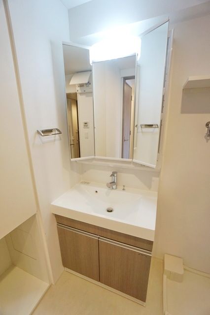 洗面設備　同物件別部屋写真
