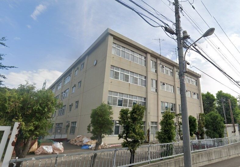 中学校　札幌市立陵陽中学校（中学校）まで1015m